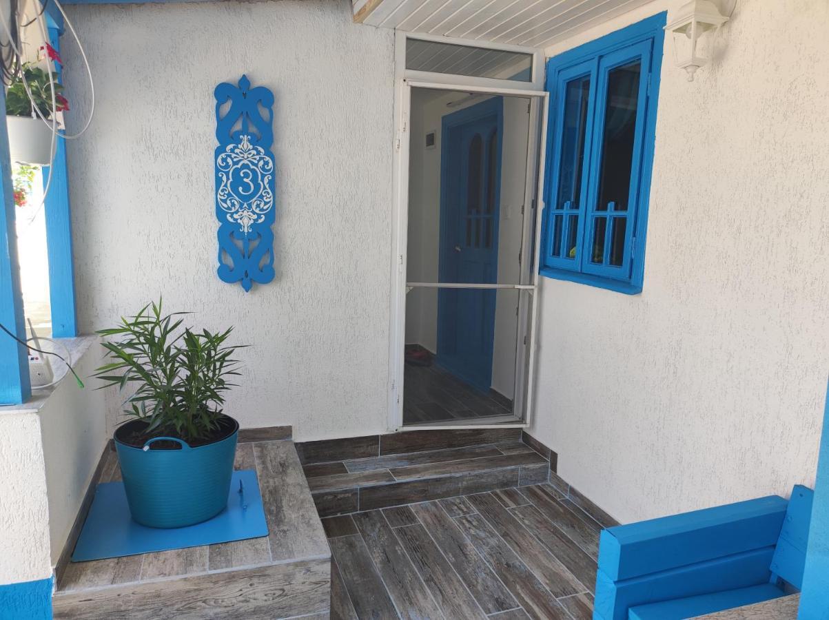 Pensiune Blue Coral Jurilovca Hotel Exterior photo